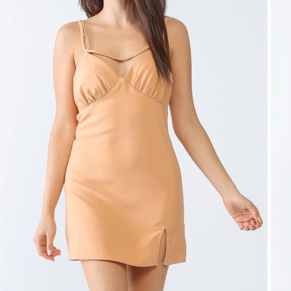Le Lis Tan Chemise Dress - Picture 1 of 3